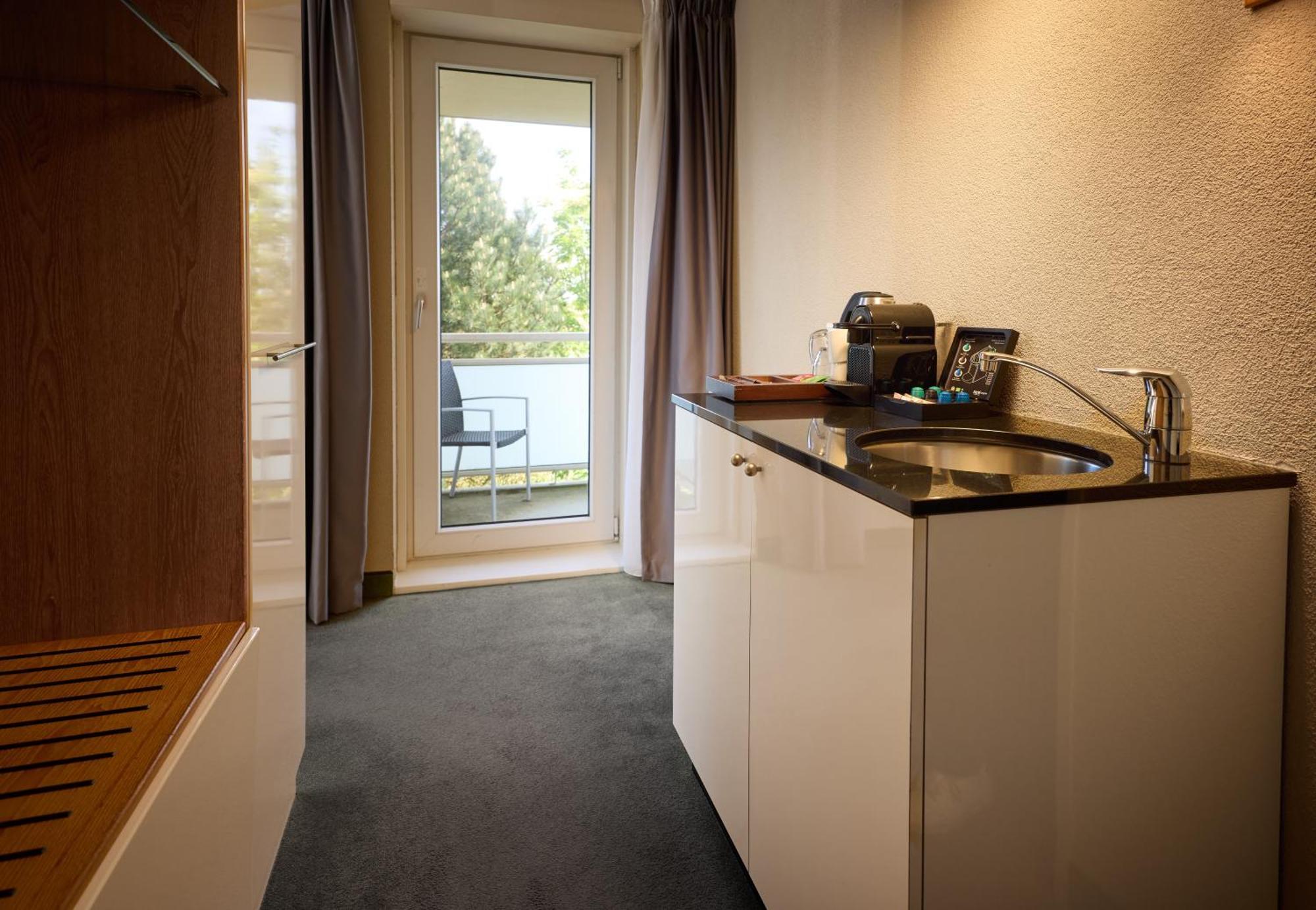 Westcord Hotel Schylge Екстер'єр фото